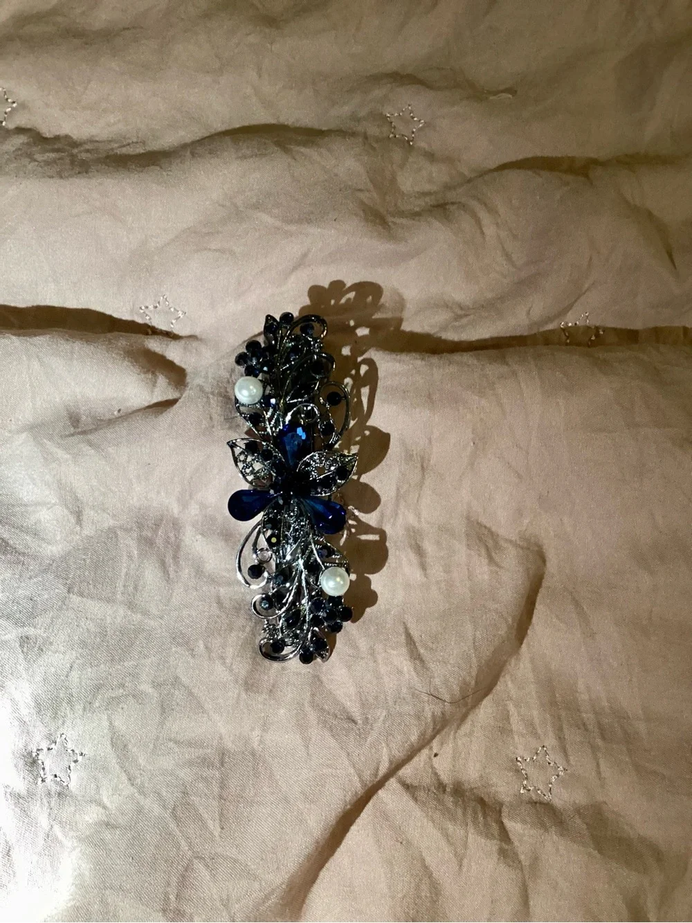 Elegant Navy Floral Pearl Hair Barrette - Women Accessories